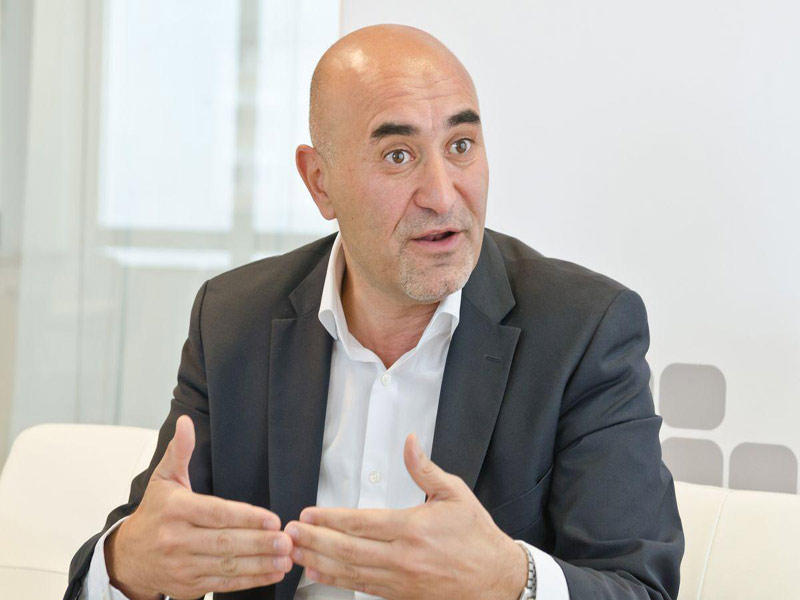 الرئيس التنفيذي المؤسس المشارك لموقع «سوق دوت كوم» رونالدو مشحور