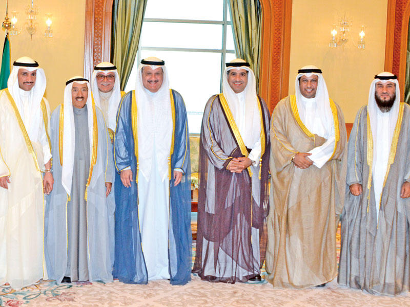 الأمير يلتقي مكتب مجلس الأمة