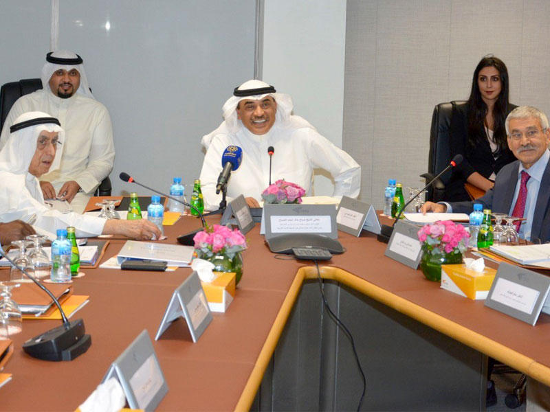 الخالد مترئساً اجتماع مجلس أمناء جائزة السميطn