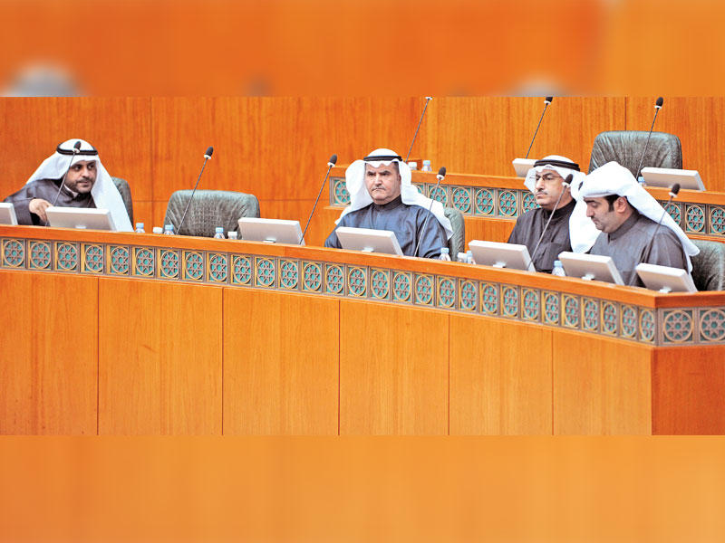 الجبري والمرزوق والفارس والروضان في جلسة سابقة لمجلس الأمة