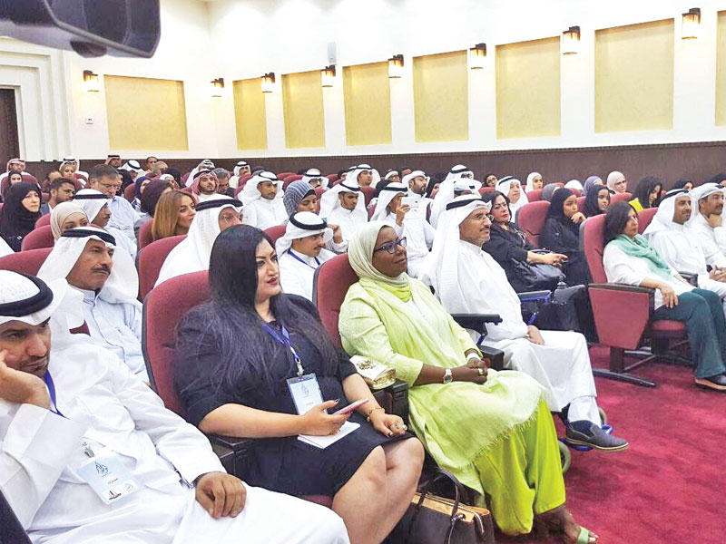 إحدى فعاليات رابطة الأدباء 