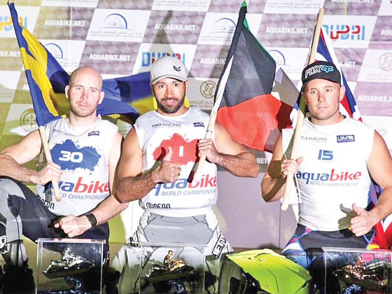 يوسف العبدالرزاق على منصة التتويج