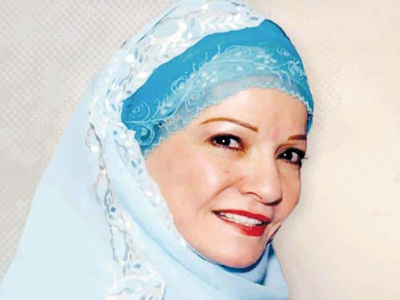 الفنانة القديرة شادية