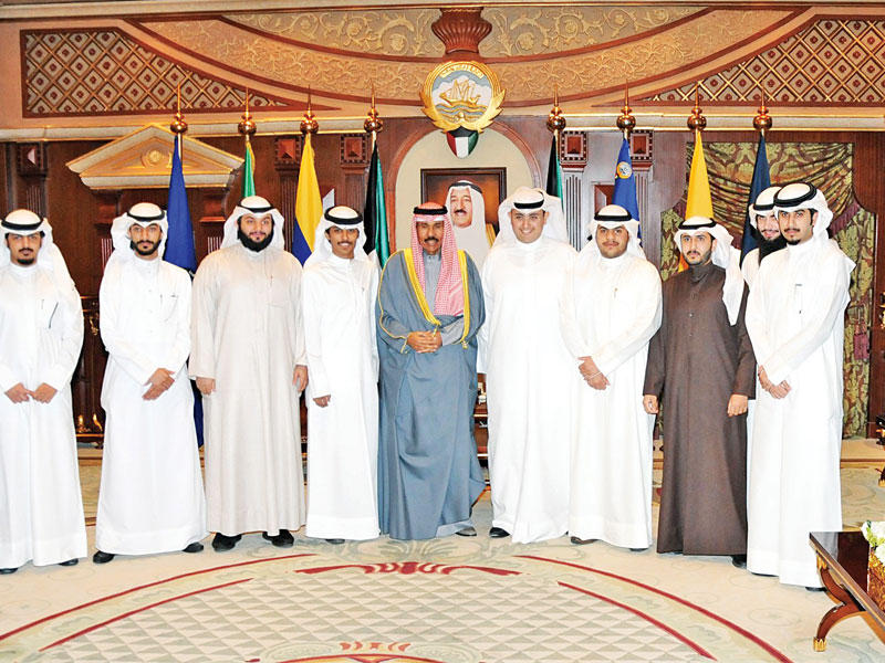 ولي العهد مستقبلاً وفد الاتحاد الوطني لطلبة الجامعة