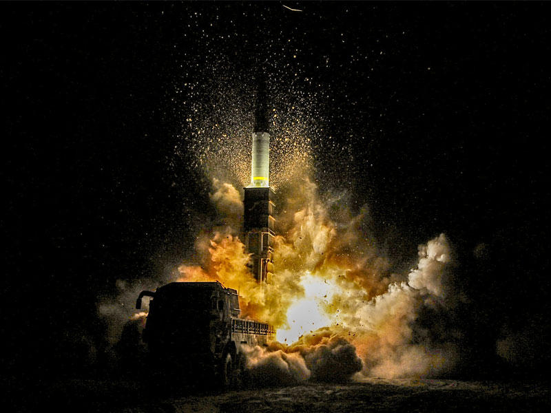 صورة وزعتها كوريا الشمالية قالت إنها لتجربة الصاروخ الجديد (رويترز)