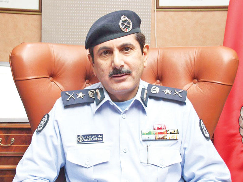 المدير العام للإدارة العامة للإطفاء الفريق خالد المكراد