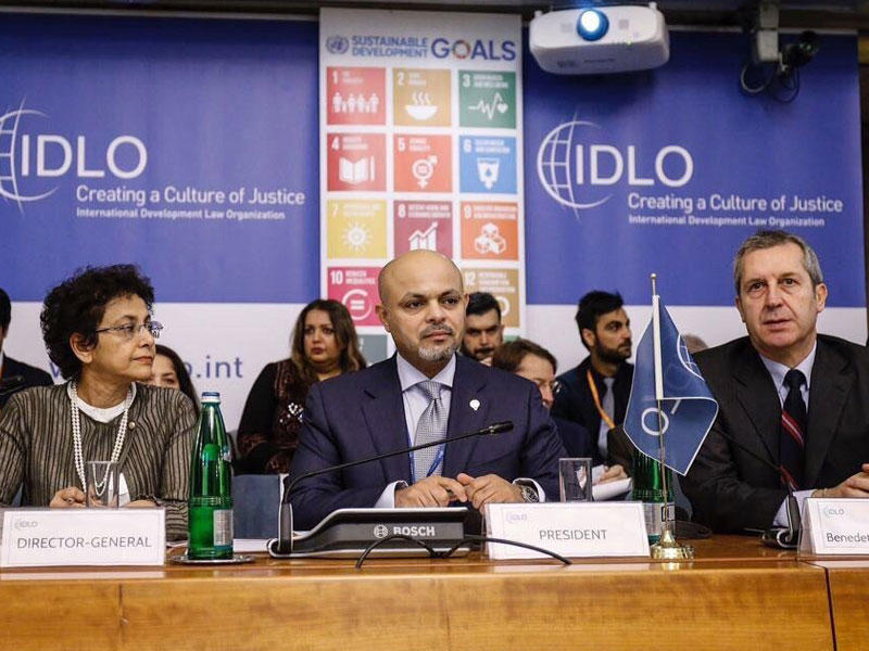  نواف المهمل متوسطاً ايرين خان وبنيدتو ديللا فيدوفا