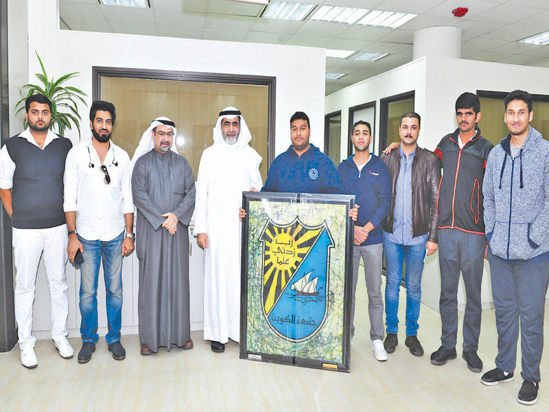 الحسينان متوسطاً طلبة الورش