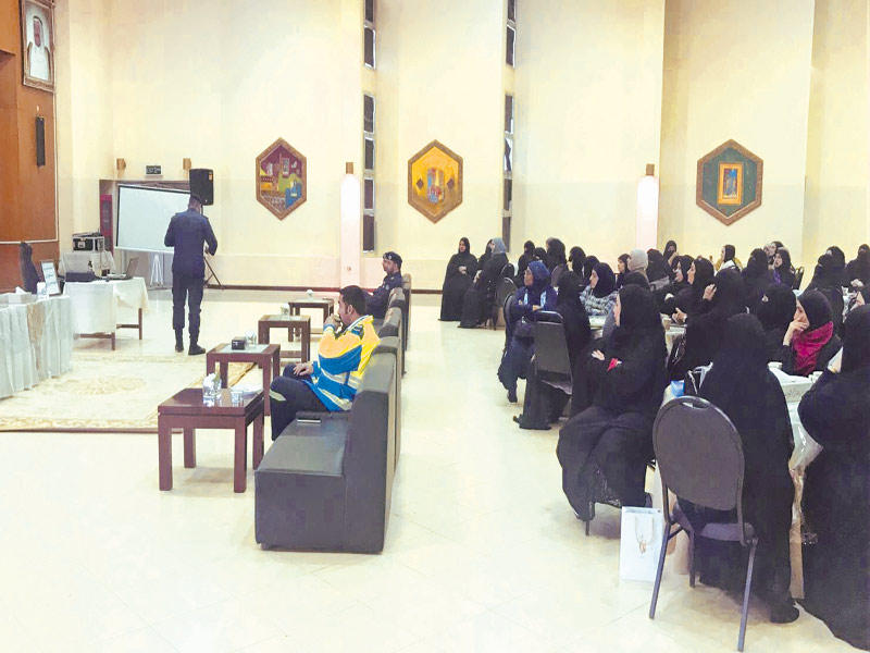 جانب من دورات تدريب مرافقات الطالبات