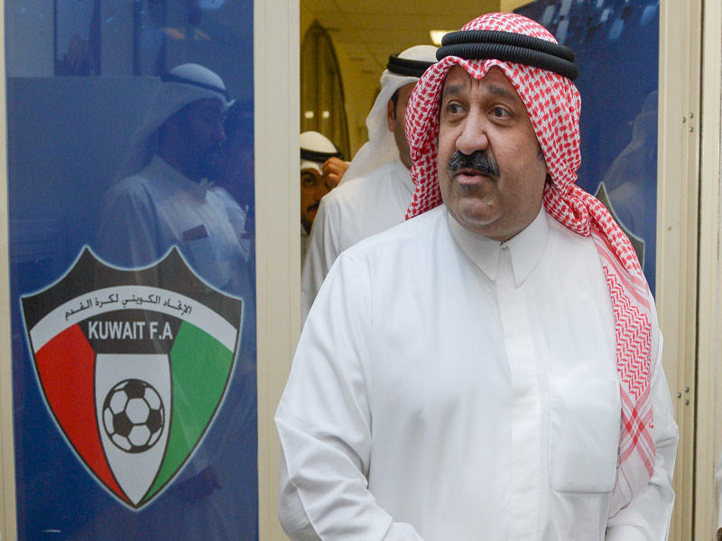 رئيس اتحاد كرة القدم الشيخ أحمد اليوسف