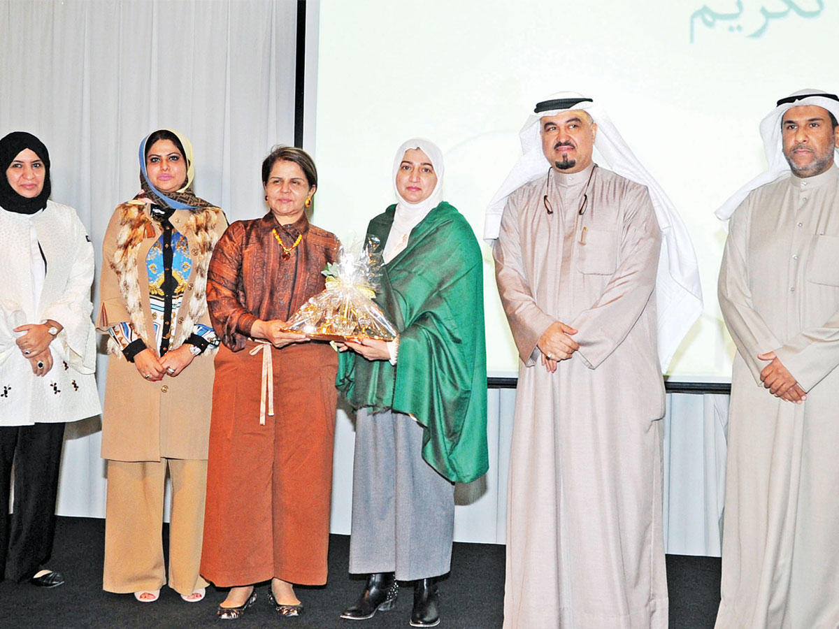 جانب من التكريم