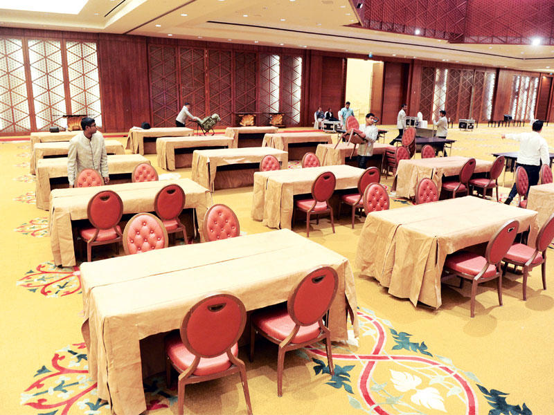 المركز الإعلامي للقمةn