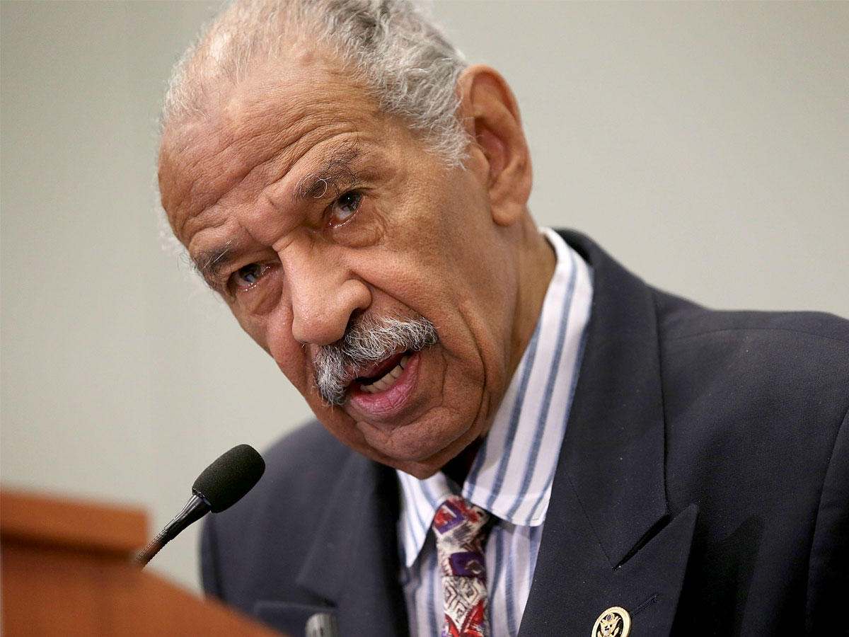 النائب الأميركي الديمقراطي البارز، جون كونيرز