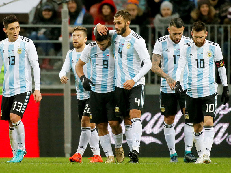 ميسي خلال مباراة سابقة للمنتخب الأرجنتيني