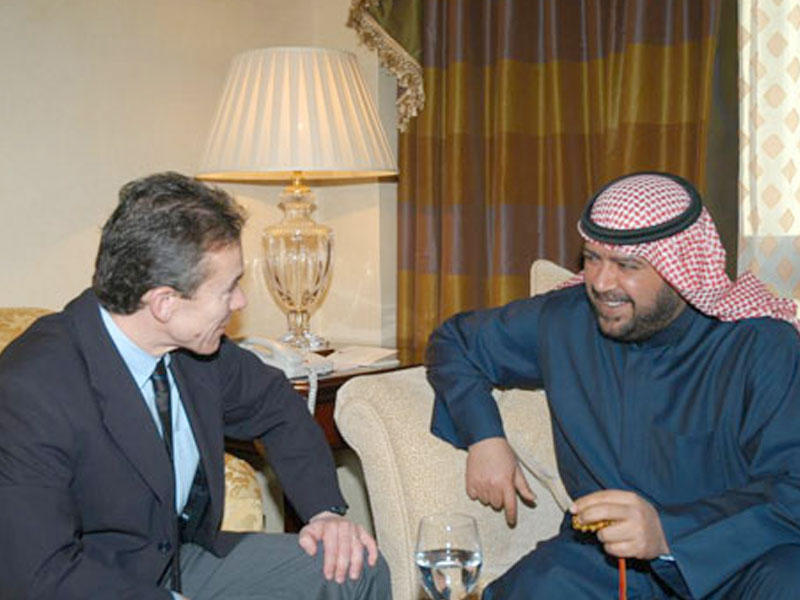 أحمد الفهد مع بيرو ميرو في اجتماع سابق