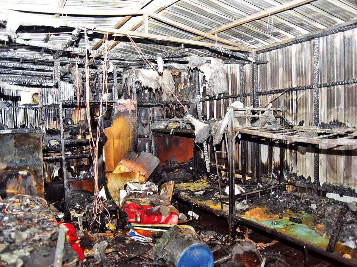 جانب من آثار الحريق