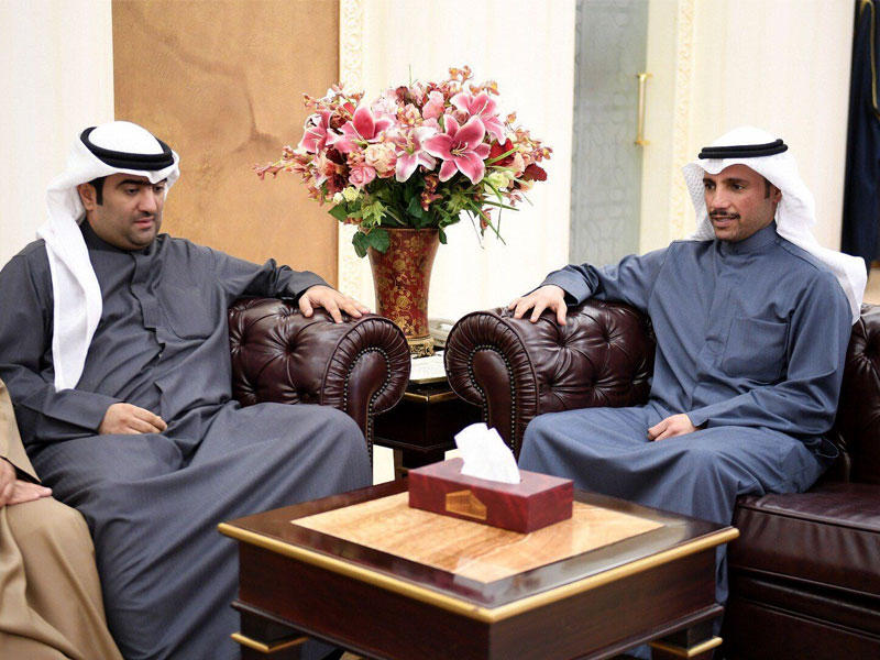 رئيس مجلس الأمة مرزوق الغانم خلال استقباله وزير التجارة والصناعة ووزير الدولة لشؤون الشباب بالوكالة ورئيس مجلس إدارة الهيئة العامة للرياضة خالد الروضان