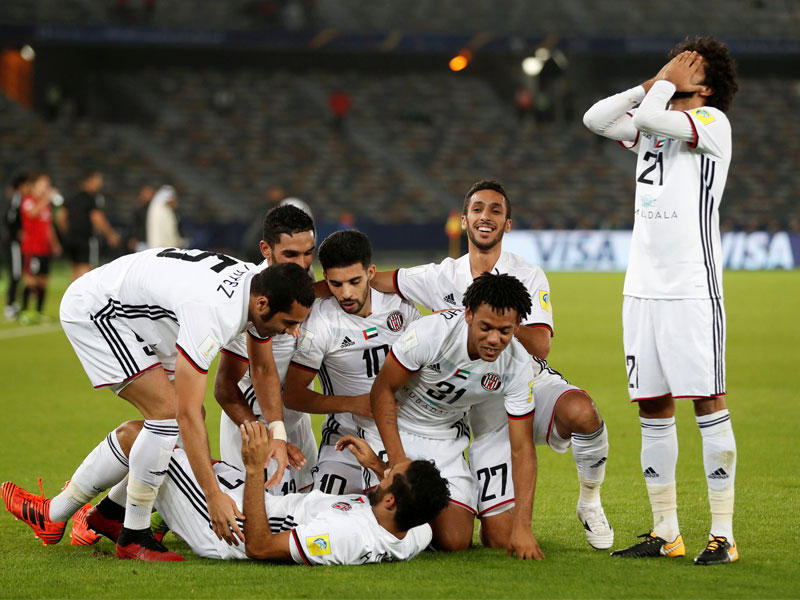 فرحة لاعبي الجزيرة بهدف المباراة