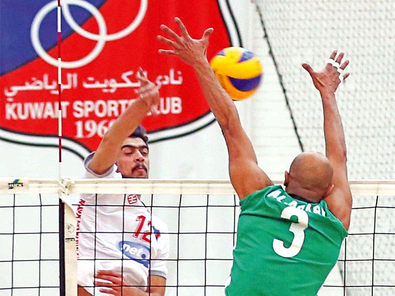 ضربة ساحقة ومحاولة صد (تصوير جورج رجي)