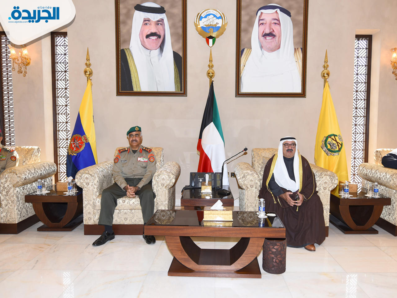 ناصر صباح الاحمد خلال استقباله كبار قادة الجيش والهيئة الادارية لتهنئته بمناسبة الثقة الأميرية السامية بتعيينه نائبا أولا لرئيس مجلس الوزراء ووزيرا للدفاع