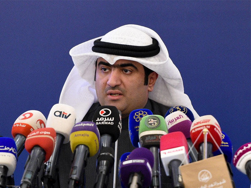  وزير التجارة والصناعة وزير الدولة لشؤون الشباب خالد الروضان