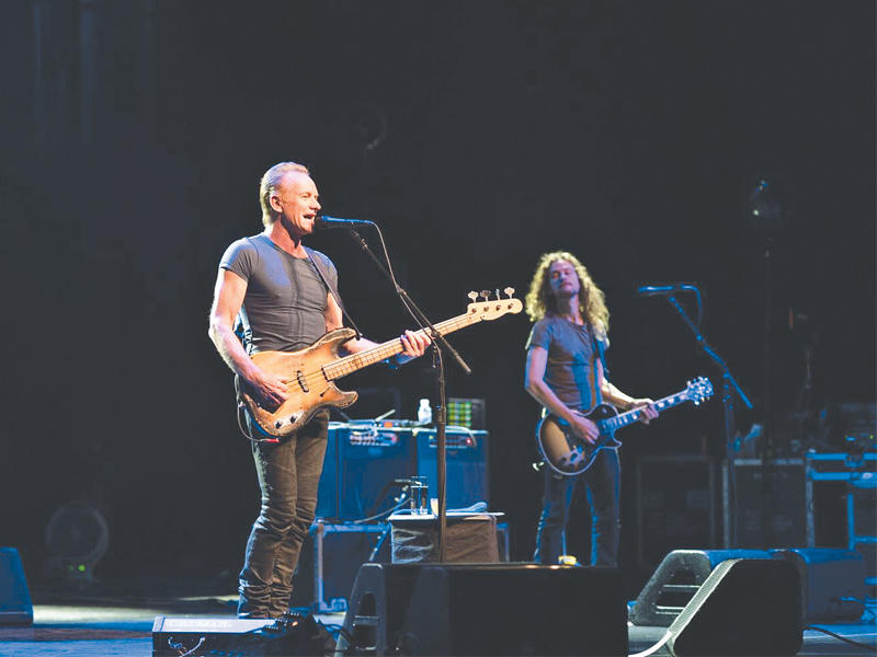 ستينغ في مركز جابر الأحمد الثقافي أمس الأول 