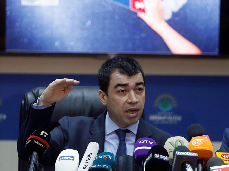 وزير الطاقة والمياه اللبناني في مؤتمر صحافي بروسيا أمس (رويترز)