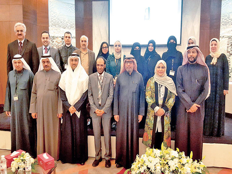 جانب من المشاركين في المؤتمر الطبي الثاني لـ«الفروانية الصحية»