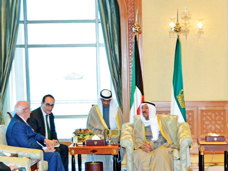 الأمير مستقبلاً رئيس البرلمان التركي أمس