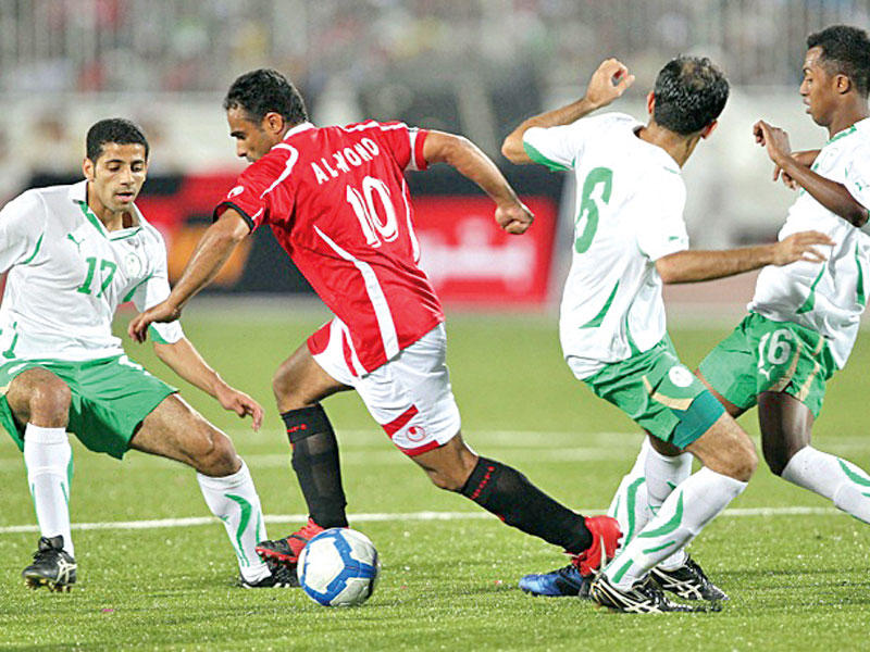 علي النونو امام المنتخب السعودي