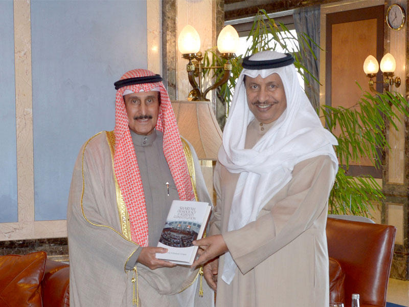 سمو الشيخ جابر المبارك الحمد الصباح رئيس مجلس الوزراء يستقبل الشيخ الدكتور ابراهيم الدعيج الصباح