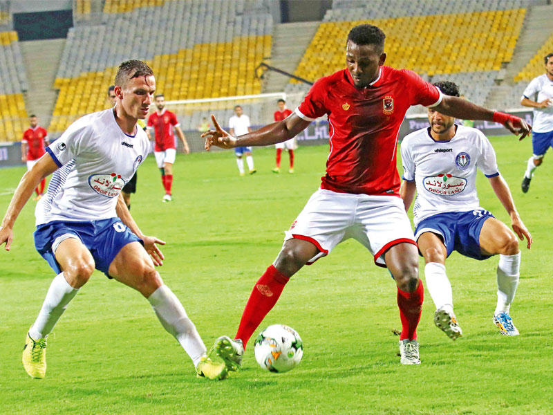 جانب من مباراة الأهلي وسموحة في الموسم الماضي