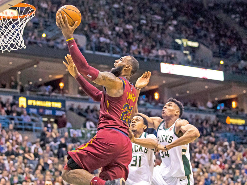 جانب من مباراة كليفلاند وميلووكي