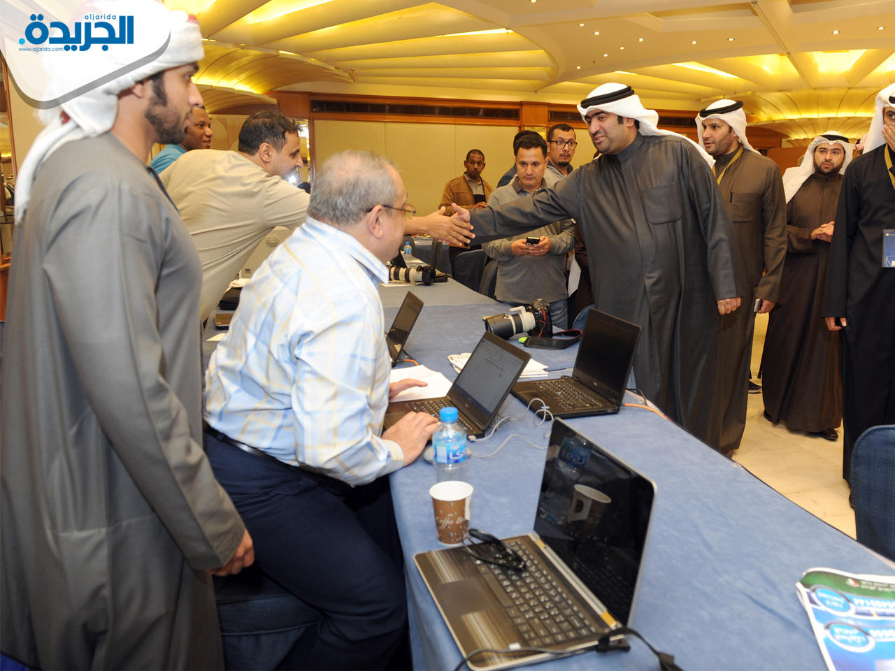 الوزير الروضان يفتتح المركز الاعلامي الخاص ببطولة كأس الخليج العربي ال23