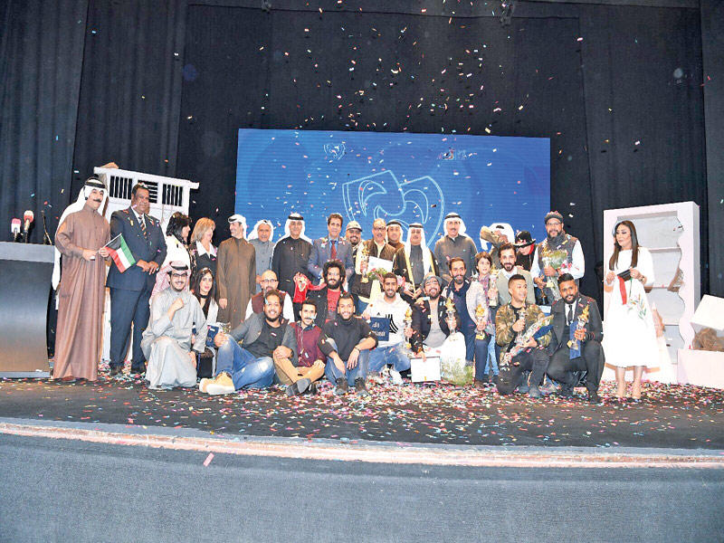 الفائزون في مهرجان الكويت المسرحي 