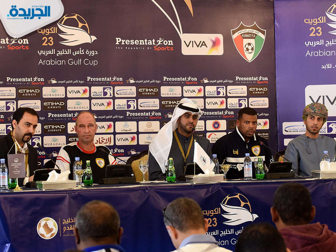 مدرب المنتخب العماني خلال المؤتمر الصحفي