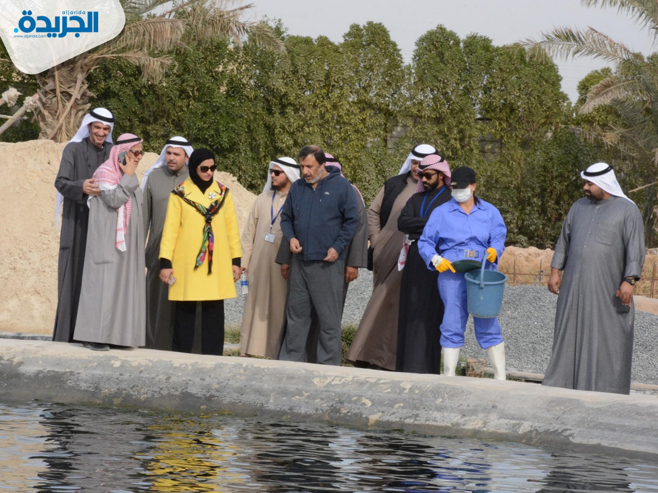  الحساوي وأعضاء مجلس إدارة الهيئة خلال افتتاح مركز خدمة المزارعين في منطقة العبدلي الزراعية