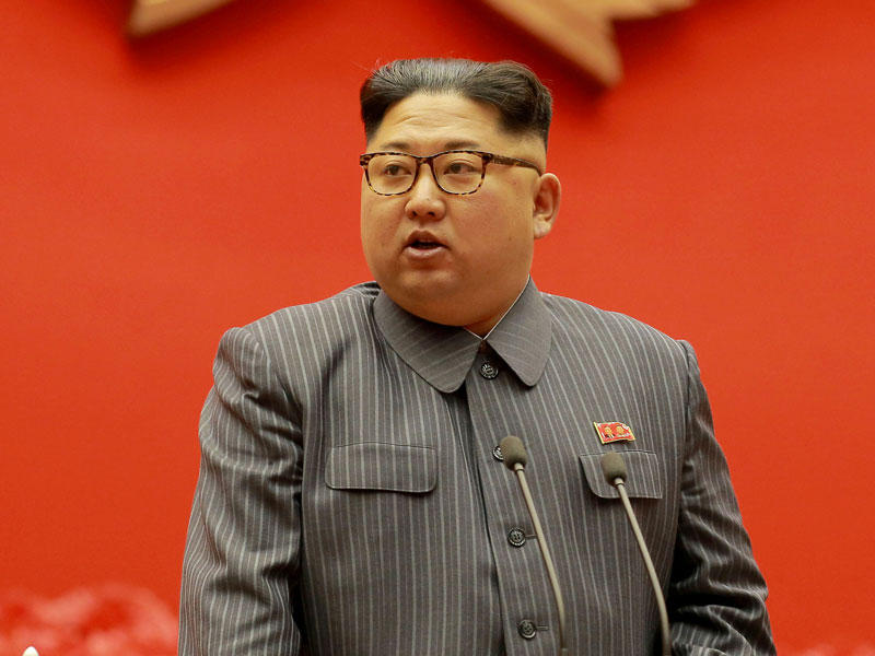 زعيم كوريا الشمالية كيم جونغ أون 