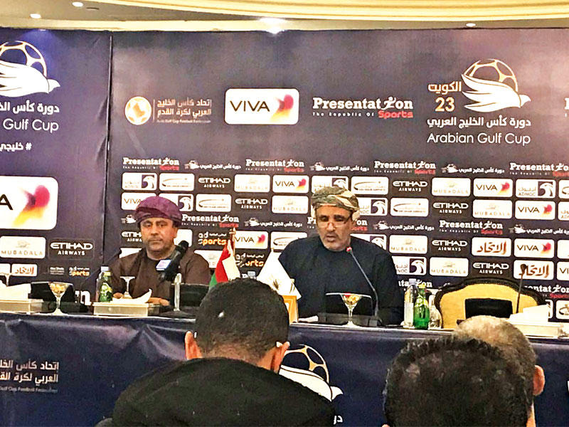 جاسم الشكيلي خلال المؤتمر الصحافي