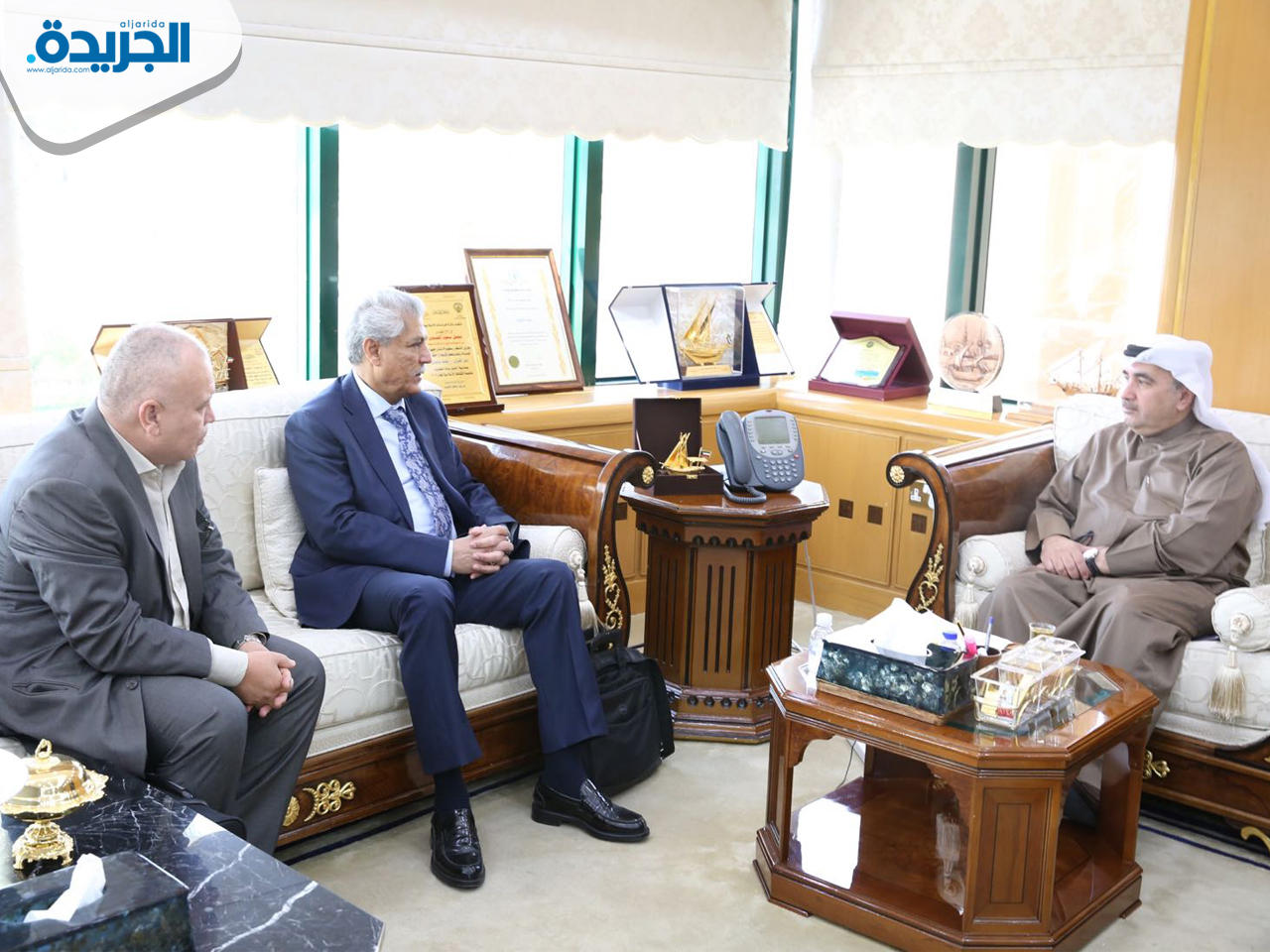 المدير العام للهيئة العامة لشؤون الزراعة والثروة السمكية فيصل الحساوي مع وفد من المركز الدولي للبحوث الزراعية في المناطق الجافة (ايكاردا)