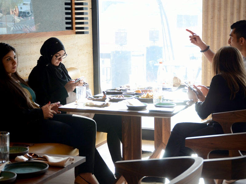 جانب من ضيوف «لافان»n