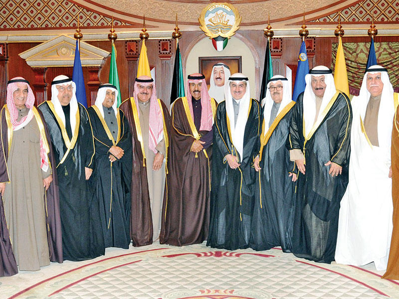 ولي العهد مستقبلاً محافظ العاصمة ومختاري مناطقها