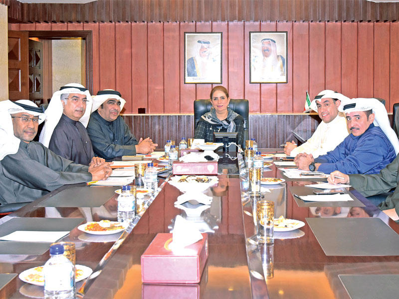 السبيعي مترئسة الاجتماع