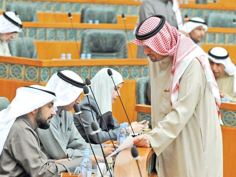 الصالح يعرض «ورقته» على الوزراء