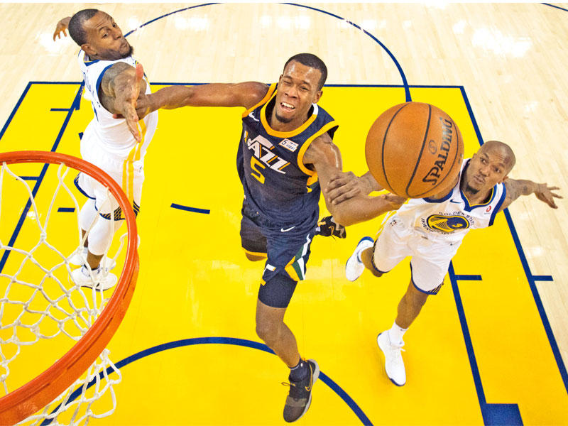 رودني هوود نجم يوتا جاز في محاولة أمام غولدن ستايت