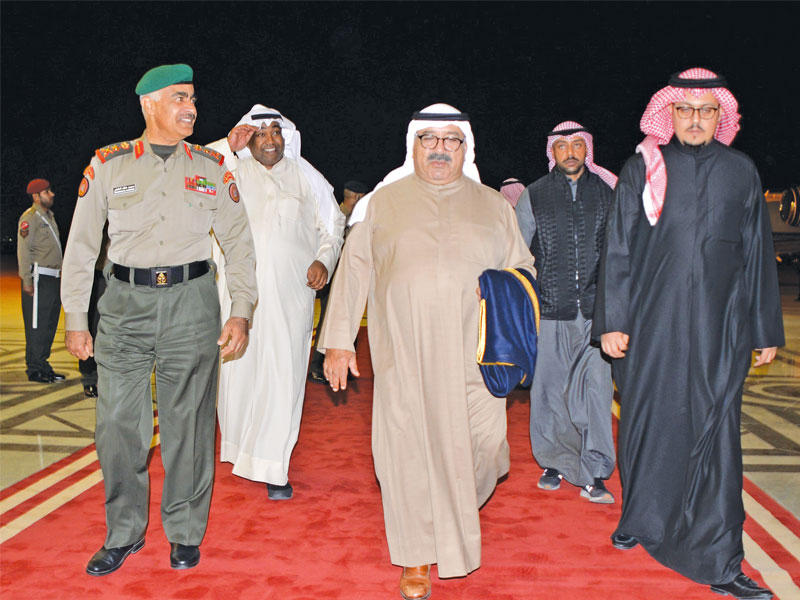 النائب الأول لدى وصوله إلى البلاد