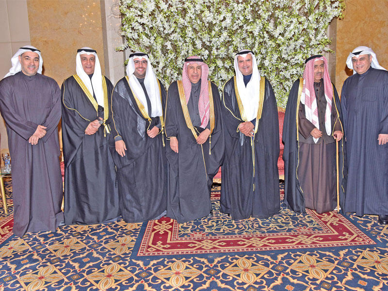 عادل الماجد والسفير السعودي وعادل الحليلة يهنئون