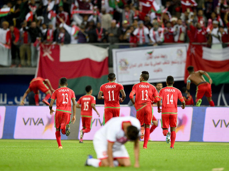فرحة عمانية وخيبة امل بحرينية (تصوير نوفل إبراهيم)