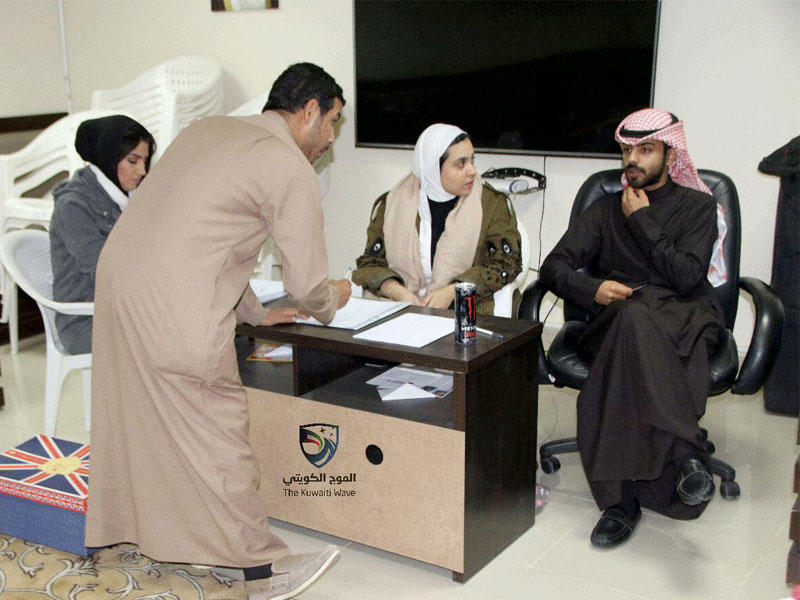 جانب من عملية تسجيل المتطوعين