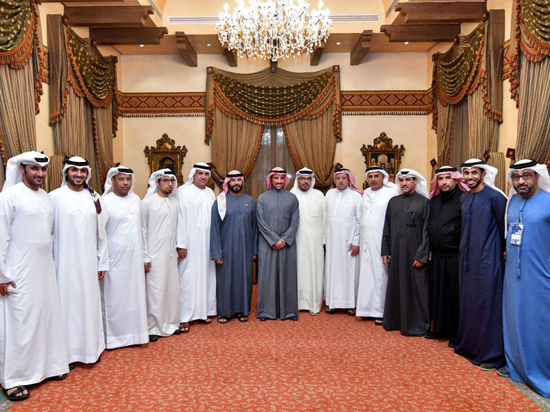 مرزوق الغانم مستقبلاً الوفد الإماراتي